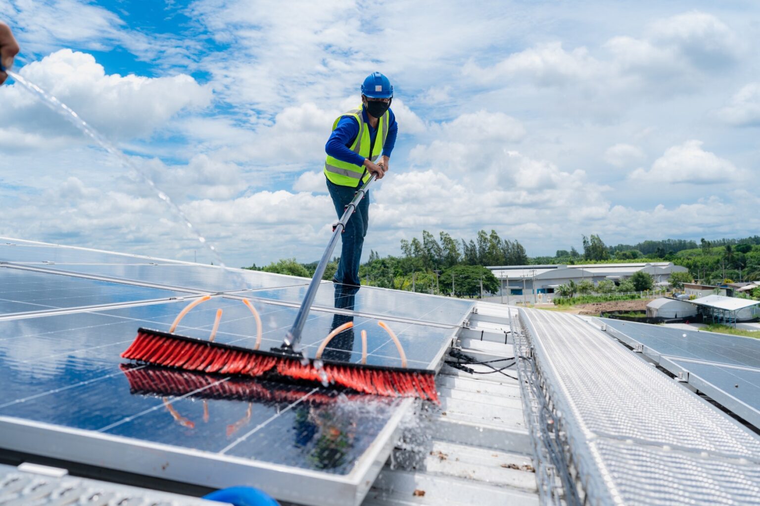Professional solar panel cleaning